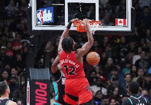 行云流水！巴雷特反擊助飛新秀博伊爾斯空接打停步行者