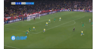 這球秀??！吉馬良斯后場馬賽回旋連過2人，隨后的直塞被對手攔截