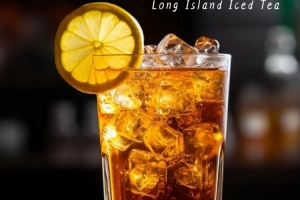 知名演員：巴克利不想喝酒卻點(diǎn)了杯長島冰茶 他以為那不含酒精