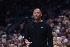 杜馬斯談解雇威利·格林：這是個(gè)艱難的決定 但我們必須要這么做