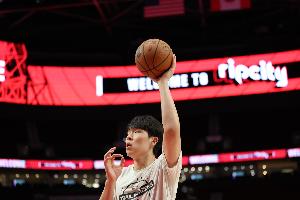 媒體人：楊瀚森的動作速率比場上所有人都慢 不過李凱爾也挺慢的