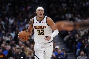 予取予求！阿隆·戈登半場(chǎng)8中6拿到最高16分外加6板 正負(fù)值+21