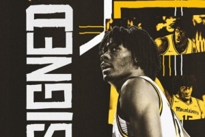 雙向球員！太陽官方：球隊已經(jīng)裁掉前鋒CJ·亨特利