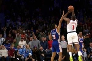 為什么哈登絕平三分沒吹犯規(guī)？主裁：裁判認(rèn)定格萊姆斯為合法干擾