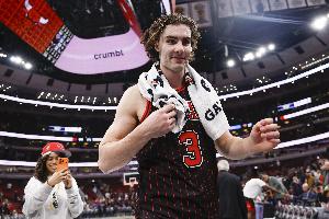 場均21.8+10.4+9.4！吉迪賽季前11場達(dá)成200+100+100 隊(duì)史最快