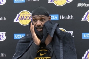 詹姆斯：我喜歡球隊的打法 艾頓可以做掩護(hù) 也能中投和空接