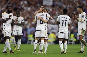 克羅斯評(píng)歷史最佳陣容：梅羅上榜，中場(chǎng)魔笛+齊祖，前鋒大小羅