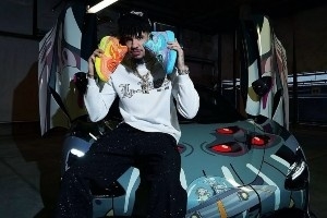 為宣傳新鞋 拉梅洛·鮑爾特地將座駕邁凱倫超跑換上了定制車衣