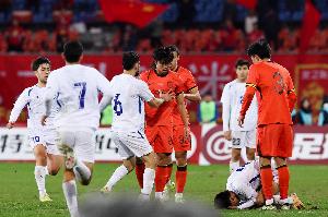 報(bào)復(fù)性染紅！直播吧：汪士欽已深刻反省，對(duì)不冷靜舉動(dòng)表達(dá)懊悔