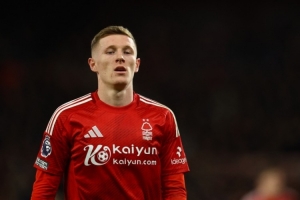 英媒：曼聯(lián)計劃明夏買中場，沃頓和安德森冬窗很難簽下且價格昂貴