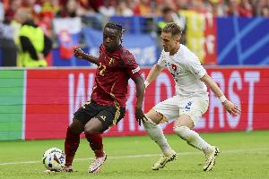 本賽季多庫代表俱樂部和國家隊已打進(jìn)10粒進(jìn)球，送出6次助攻