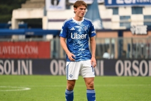 小法談帕斯：他能做出很多不可預(yù)測(cè)的技巧，他不應(yīng)被關(guān)在籠中