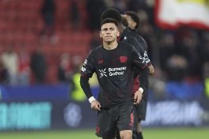 記者：埃切維里的經(jīng)紀人、曼城都未與河床談埃切維里的轉(zhuǎn)會