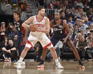 烏度卡：申京可不管面前是不是DPOY 我們認(rèn)為他每場比賽都有優(yōu)勢