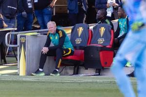 迪尼：麥克拉倫辭去牙買加主帥的決定不真誠，為球隊制造更多問題