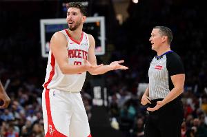 一場抵兩場沒拿下！火箭輸?shù)粑鞫ㄎ粦?zhàn) 一戰(zhàn)跌落至西部第五