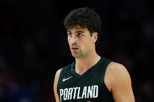 拓記：雖然球隊曾負于公牛 但賽季至今對雷霆勇士掘金保持全勝