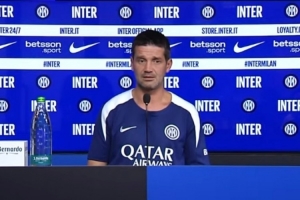 齊沃：鄧弗里斯無緣戰(zhàn)米蘭 有時我們要讓比賽更激烈甚至更多犯規(guī)