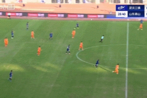再次被吹！圖多列接長傳直入禁區(qū)搶射破門，裁判經(jīng)VAR確認判越位