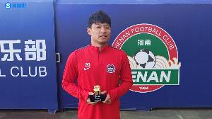 直播吧中超最佳|何超：C羅是值得學(xué)習(xí)的偶像，自己賽季表現(xiàn)不及格