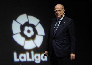 特巴斯社媒：弗洛倫蒂諾又開始高談闊論了，我將逐一回應(yīng)他的批評