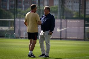 拉波爾塔：重建諾坎普是巴薩歷史最重要項(xiàng)目，今天我們讓球迷自豪