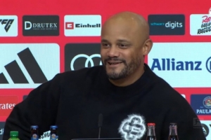 孔帕尼：拜仁的梅西？更希望卡爾做自己 定位球防守確實犯了錯