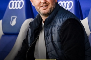 狼堡挖角未成功，霍芬海姆官方：施奇克繼續(xù)擔(dān)任體育總經(jīng)理
