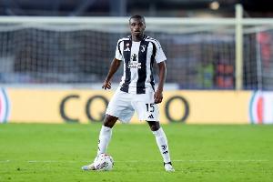 卡盧盧：DV9被拉扯應該判點球，他受到噓聲影響這是人之常情