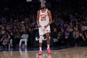 進(jìn)攻高效！布里奇斯半場(chǎng)6中5拿到14分4板1助2斷 正負(fù)值+16