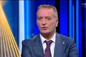 記者：國米右路單薄，原本買來的路易斯·恩里克已經(jīng)被棄用