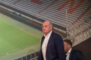 赫內(nèi)斯：克洛普08年曾同意執(zhí)教拜仁，但魯梅尼格堅持要克林斯曼