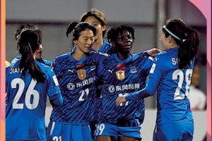 武漢車(chē)谷江大女足4比0巴姆卡通女足，小組賽2勝1平積7分頭名出線