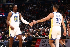 庫明加恢復期間如何跟上球隊步伐？庫里：他知道如何平衡這一切