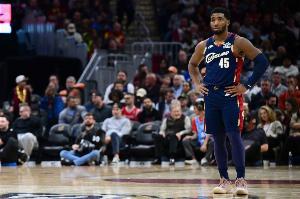 又是后程發(fā)力？米切爾首節(jié)9分鐘 5中2&三分3中1拿到5分3助