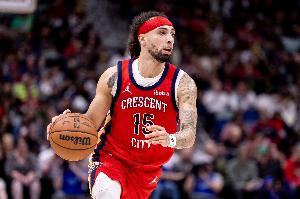 還不如直接失誤！吉迪飛身救球 阿爾瓦拉多直接反擊上空籃！