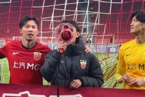 奪冠后王燊超向球迷喊話：明年繼續(xù)為第五個(gè)冠軍拼搏！