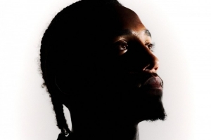 大戰(zhàn)在即！切爾西發(fā)布海報預(yù)熱對陣巴薩，藍軍近9次交手僅1負