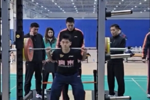 恢復(fù)得相當(dāng)不錯(cuò)！崔永熙全場(chǎng)沖刺和防守滑步成績(jī)和徐杰相差無(wú)幾