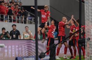 足球報：蓉城亞冠5戰(zhàn)5分仍有晉級可能，邊路防守問題需重點解決