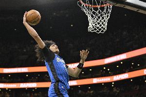 平地起驚雷！布萊克直殺籃下 舉火燒天單臂暴力灌筐