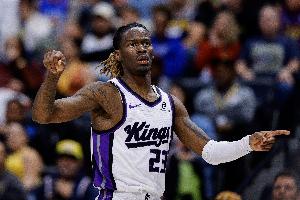 名記：步行者有意國王球員埃利斯 之前曾試圖通過交易得到他