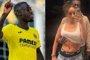 土媒：黃潛邊鋒佩佩考慮向成人女星求婚，可能即將步入婚姻殿堂