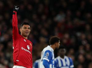 郵報：卡塞米羅12場英超4張黃牌，未來7場再拿1黃就要被停賽