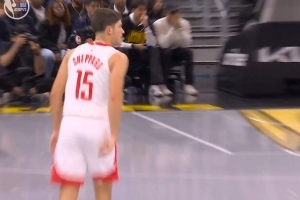 手感回來了！謝潑德?lián)寯鄮炖?反擊追身三分再進 連砍5分！