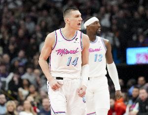 雙核連線！希羅搶斷反擊助飛阿德巴約空接暴扣