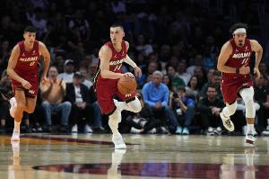 斯波談希羅：缺席這么長時(shí)間還和沒休戰(zhàn)過一樣 這并不容易