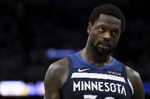 沒機(jī)會(huì)了！蘭德爾關(guān)鍵時(shí)刻發(fā)球5秒違例 森林狼白白送出球權(quán)