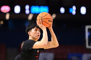 媒體人：我們今天確實(shí)被投爆了 李賢重轟9三分但賽后把功勞給隊(duì)友