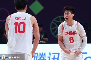 記者對比世預(yù)賽&亞洲杯中韓大戰(zhàn)：趙睿和王俊杰有多重要不言而喻